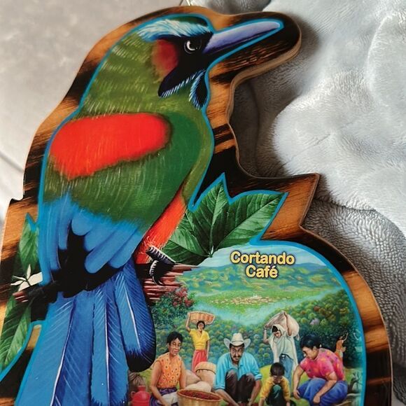 El Salvador Cortando Cafe Wall Hanging! - Picture 4 of 8